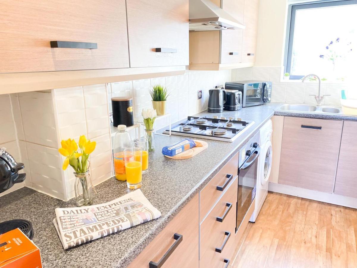 Tudors Esuites House City Centre Netflix Birmingham Eksteriør bilde